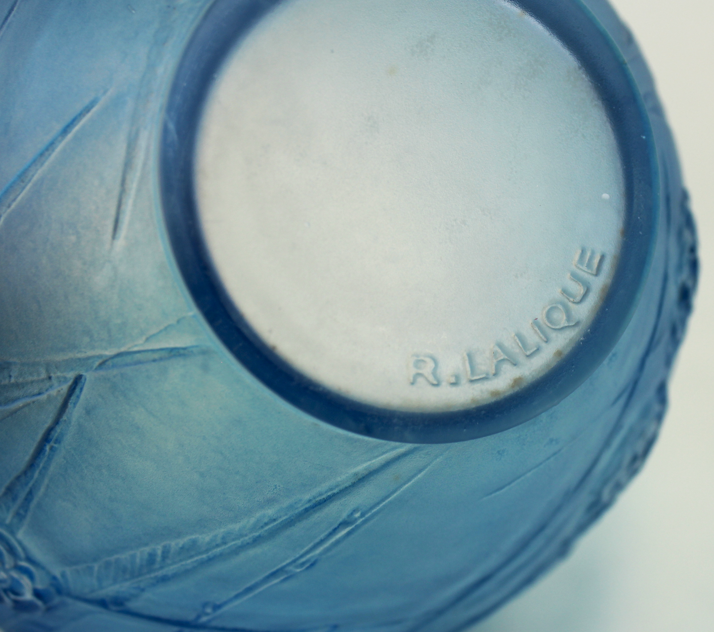 René Lalique ‘Nefliers’ Vase