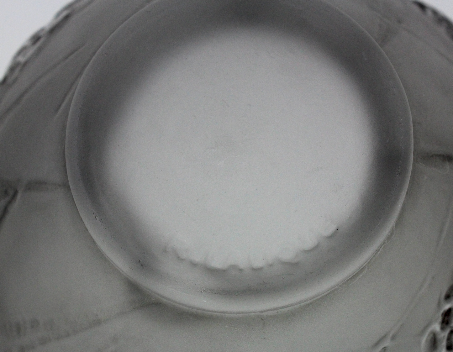 René Lalique Nefliers Vase