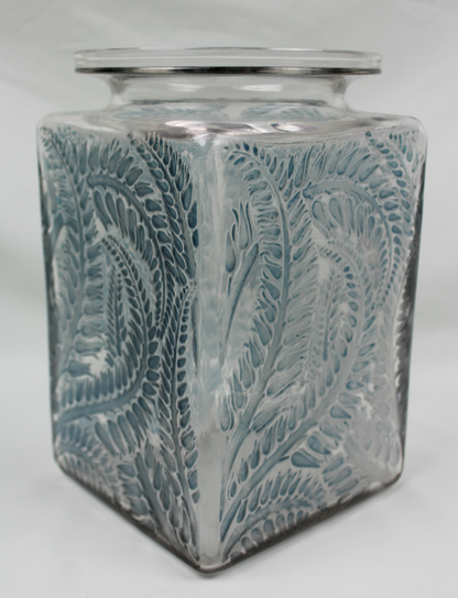René Lalique 'Myrrhis' Vase