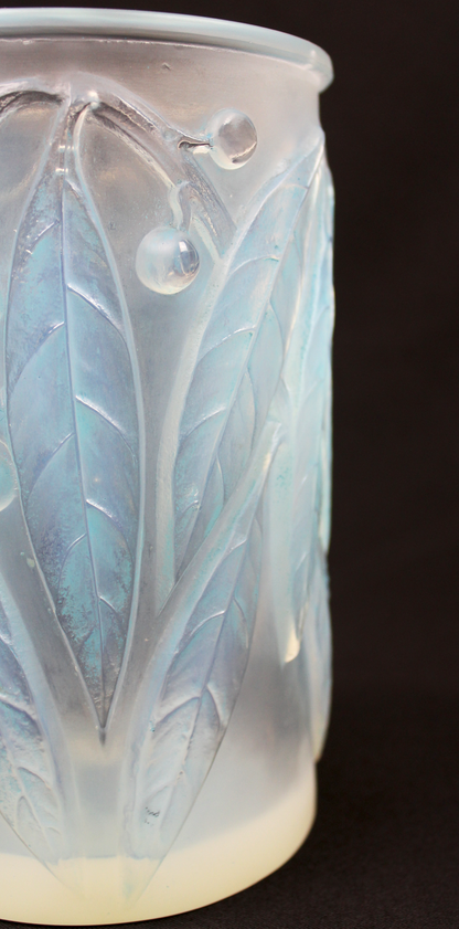 René Lalique 'Lauriers' Vase